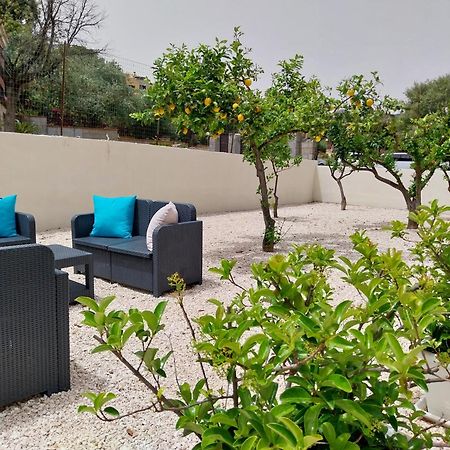 Mivida "Le Stanze Di Ada" Bed & Breakfast San Teodoro  Dış mekan fotoğraf