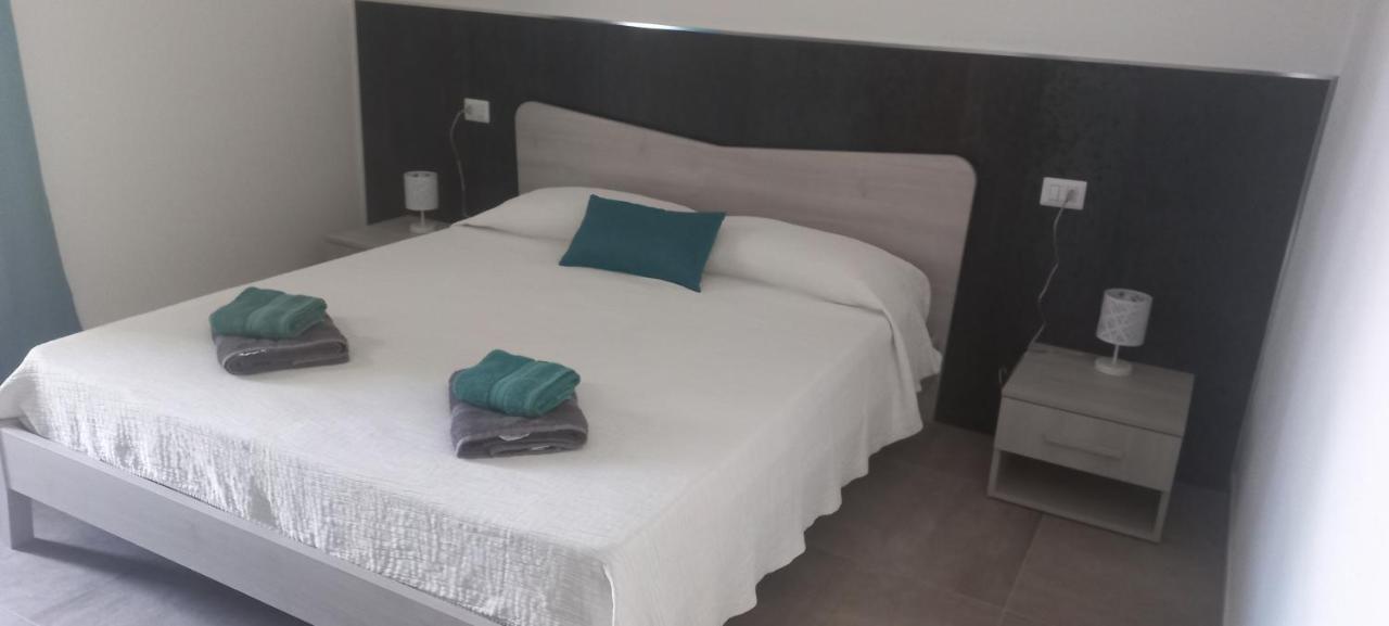 Mivida "Le Stanze Di Ada" Bed & Breakfast San Teodoro  Dış mekan fotoğraf