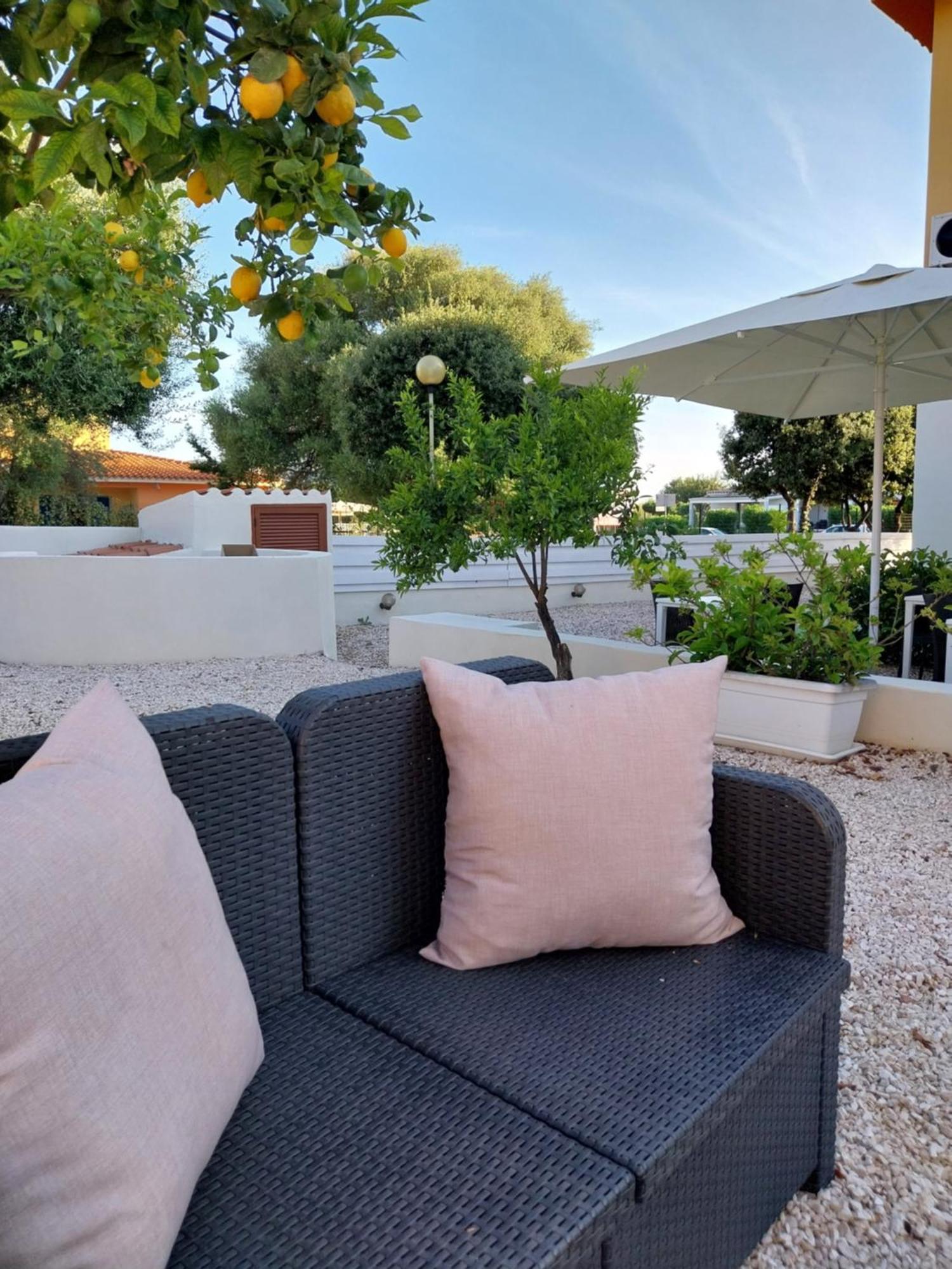 Mivida "Le Stanze Di Ada" Bed & Breakfast San Teodoro  Dış mekan fotoğraf