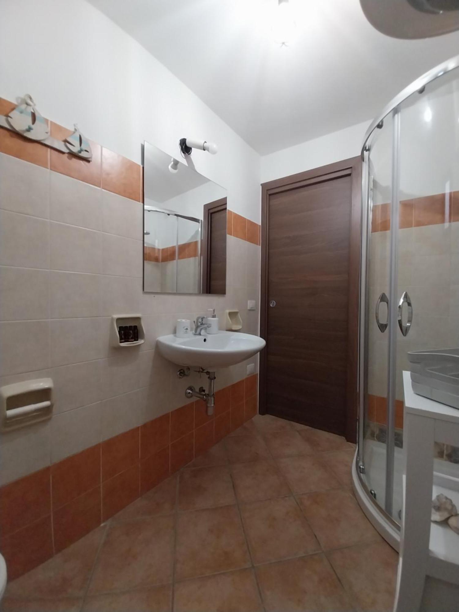 Mivida "Le Stanze Di Ada" Bed & Breakfast San Teodoro  Dış mekan fotoğraf